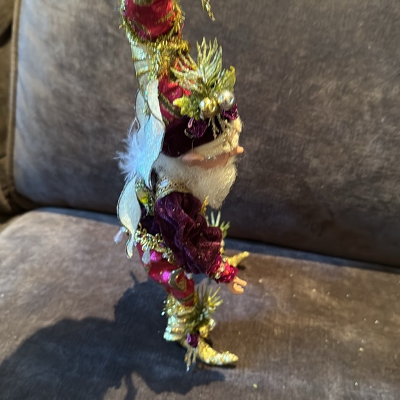 Mark Roberts small fairy figurine with Gold & Purple Accents. #129 of 7,500 - Picture 7 of 12